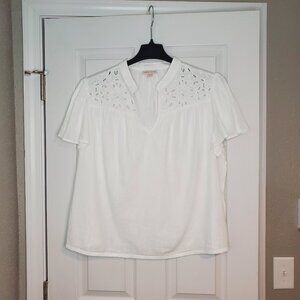 Knox Rose Women's Short Sleeve V Neck Woven Eyelet Top